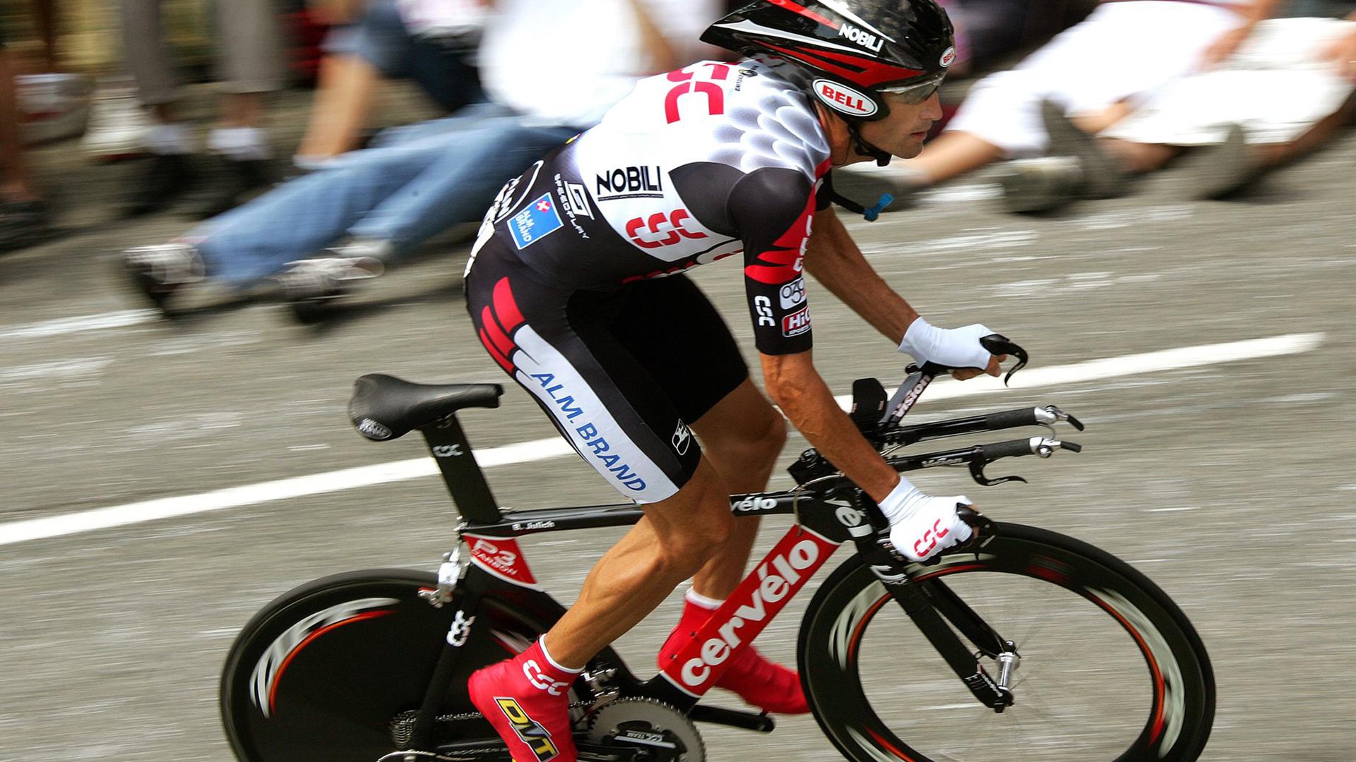 杨瀚森在迈阿密被偶遇，球迷曝光细节，2006年杨翰